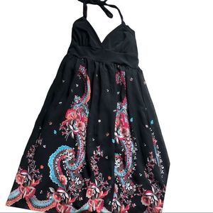 Forever sz med. solid black top printed lined skirt just gorgeous